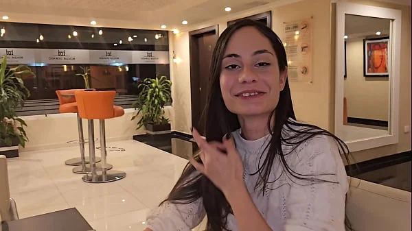 I meet an old friend at a hotel and she invites me to her room.