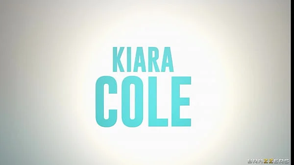 Copycat MILF Steals New Stepdaughter's BF - Kiara Cole, Charli Phoenix / Brazzers  / stream full from www.zzfull.com/steals