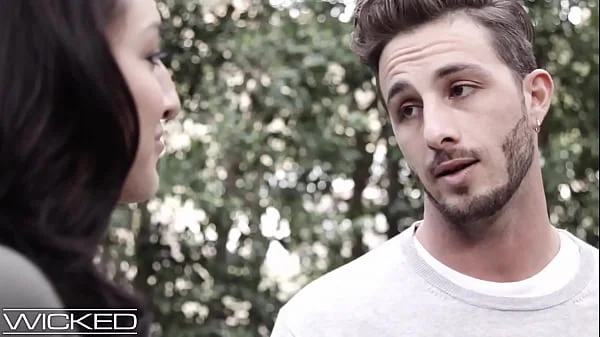 Wicked - Big Booty Bella Rolland Needs A Rebound Fuck