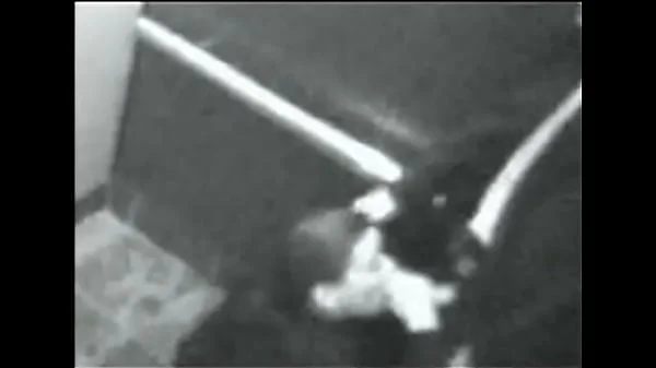 Quarentona portuguesa Susana faz broche ao patrï¿½o no elevador