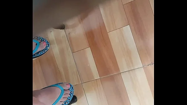 Upskirt without panties