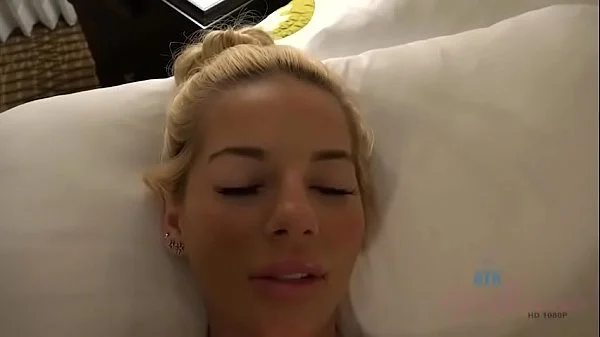 Fucking a real pornstar and filming it (real) POV - Bella Rose