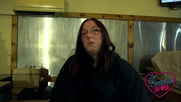 Lily, une jeune coquine qui adore le sexe