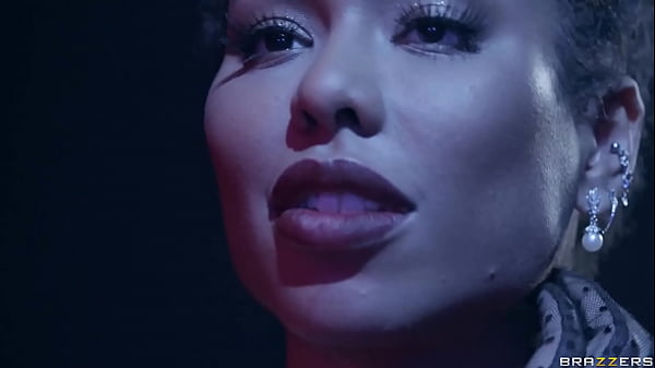 Darling Ebony - Kira Noir, Ebony Mystique / Brazzers  / stream full from www.brazzers.promo/darl