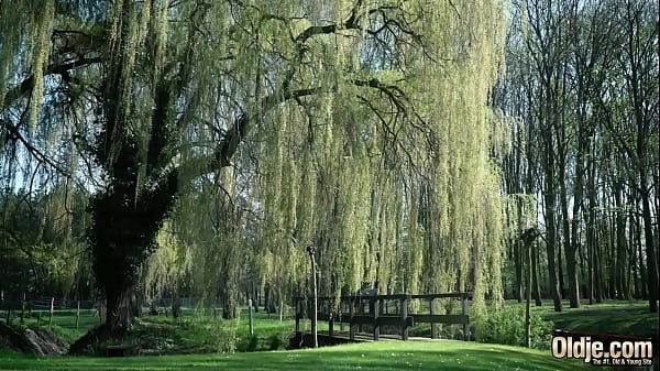 Fucking teen pussy and she licks the cum from old man dick