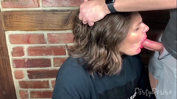 Facefucking a youtuber with pulsating cumshot in her mouth