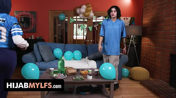 Middle Eastern Milf Mona Azar Bounces Her Plump Booty On StepSon's Rod - Mylf