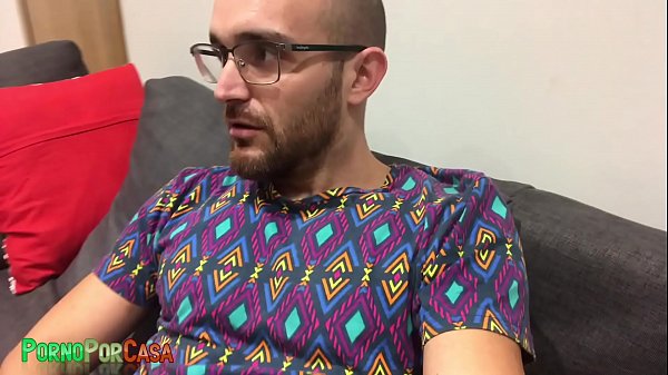 I give my girlfriend and her friends a cock at the party