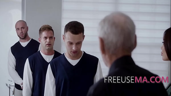 Wished for a mom on christmas (freeuse gangbang)