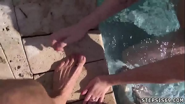 Teen shaved pussy playfellow'_s Love