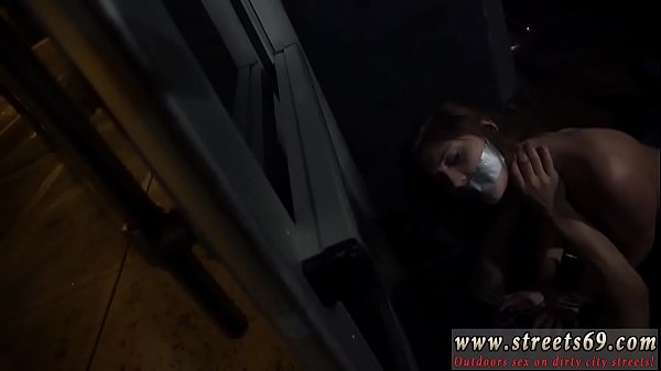 Bottle outdoor Smokey-eyed honey, JoJo Kiss is broke and alone