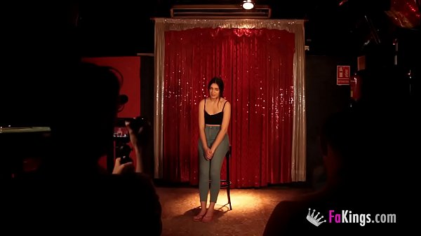 Playful Teen Girl performs in blowjob