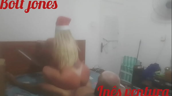 IN&Ecirc_S VENTURA ENTERING PICA IN RIO DE JANEIRO. (Actor bolt jones and In&ecirc_s ventura).