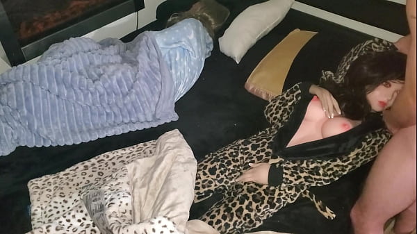 Shhh! Don'_t Your Doll Friend Up! (4K-UHD)