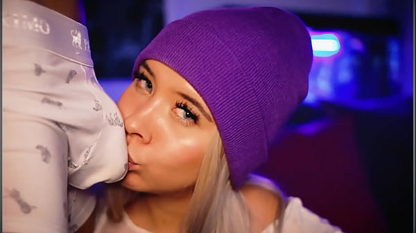 Sexy Colombian blonde wants to eat her '_s cock while you watch